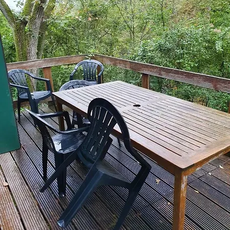 Durbuy72, Het Kleine Huis In Het Bos. Сasa de vacaciones